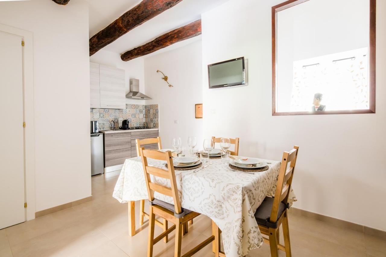 Вилла Residenza San Gregorio Armeno Неаполь Экстерьер фото
